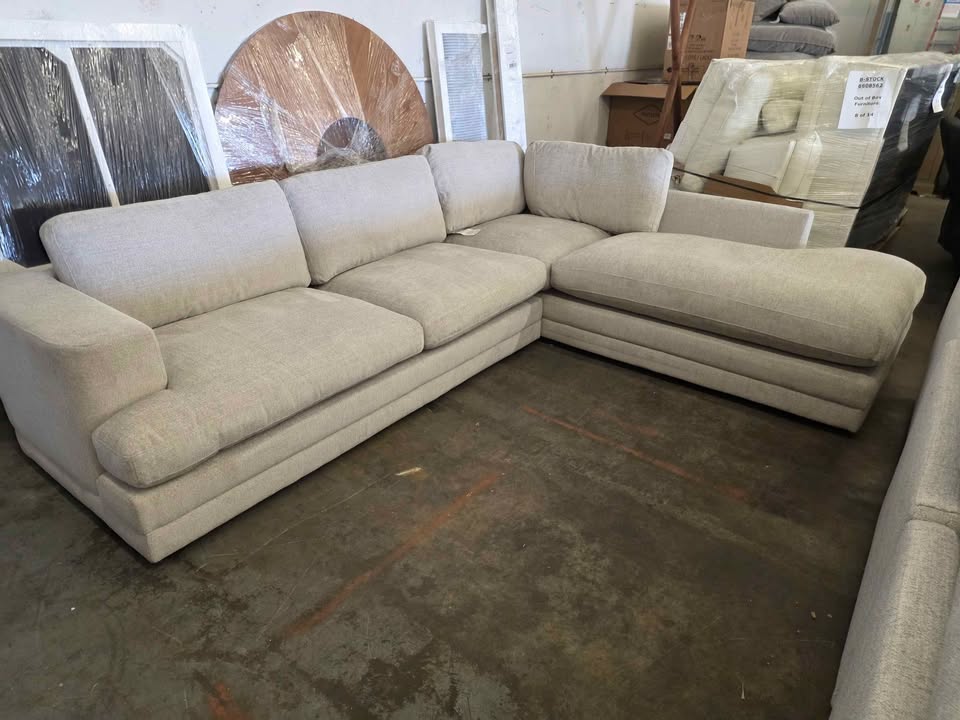 Derry Fabric Sectional - Image 6