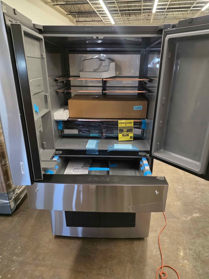 Cafe 28.7 cu. ft. Smart Four Door French Door Refrigerator in Stainless Steel with Dual-Dispense - Image 8