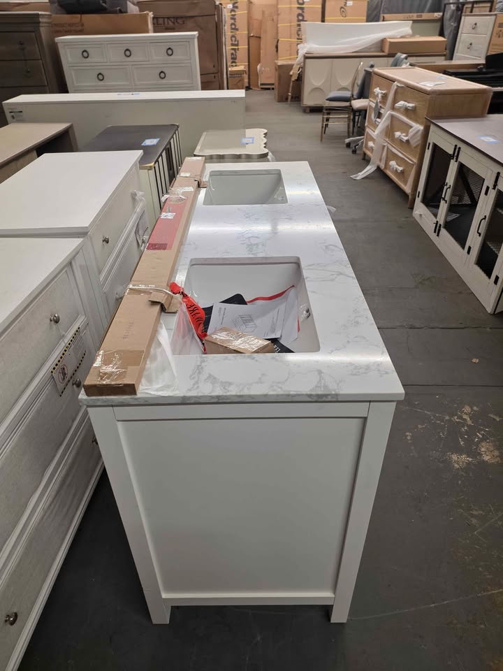 Lenoir 60-in White Undermount Double Sink Bathroom Vanity with White Engineered Marble Top - Image 10