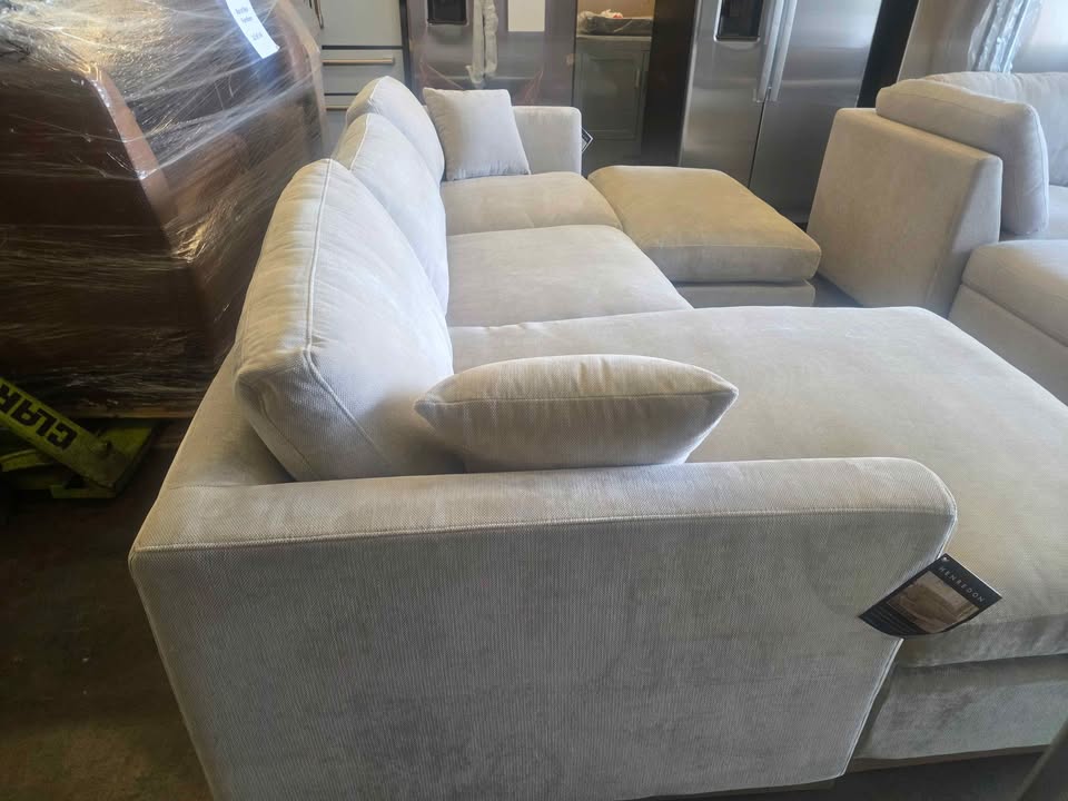 Henredon Caley Reversible Sofa Chaise with Ottoman - Image 7