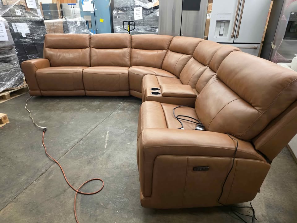 Lauretta 6-piece Leather Power Reclining Sectional with Power Headrests - Image 6