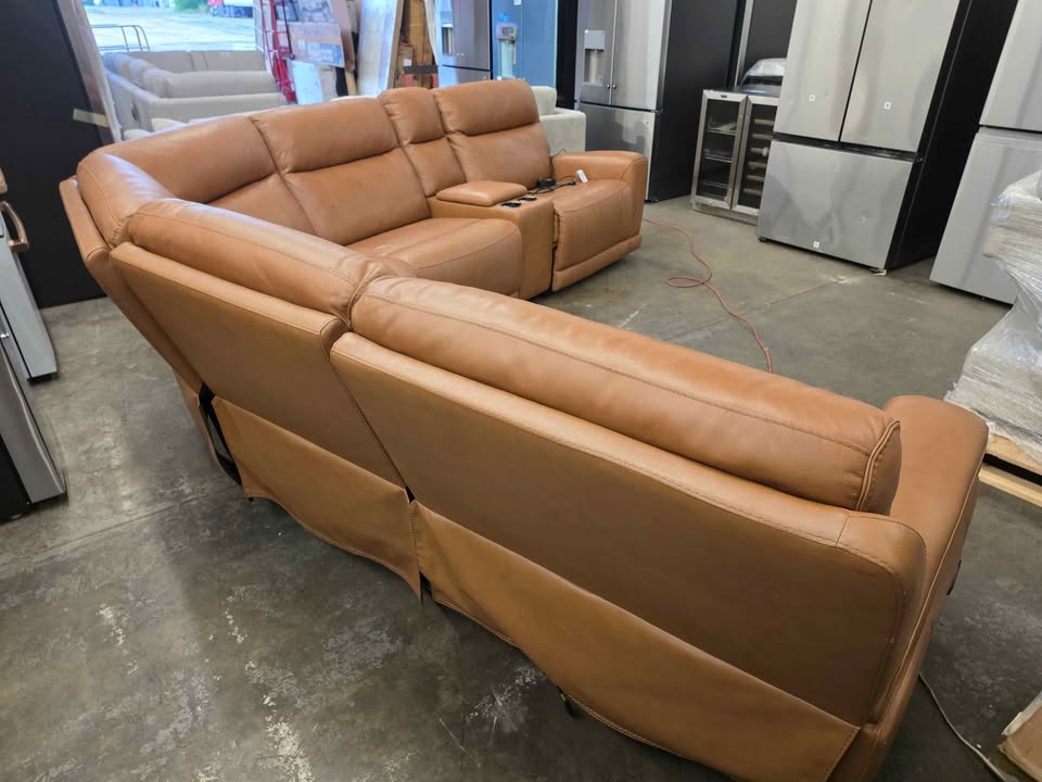 Lauretta 6-piece Leather Power Reclining Sectional with Power Headrests - Image 10