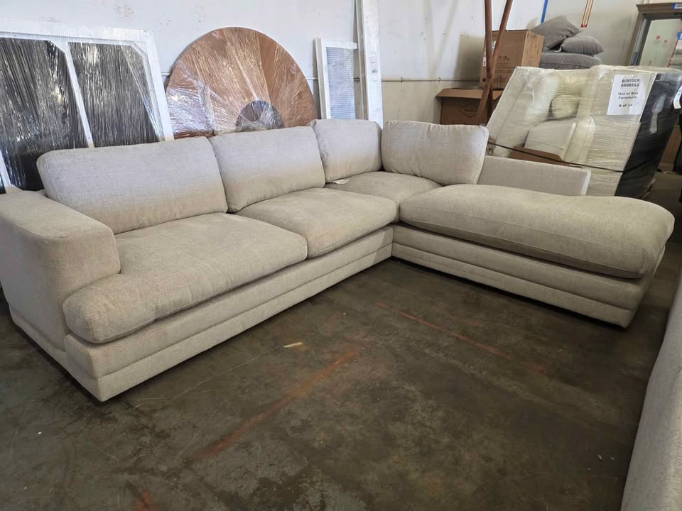 Derry Fabric Sectional - Image 3
