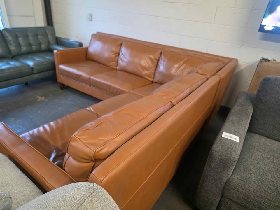 West Park Leather Sectional ( Retails $3700.00 ) - Image 9