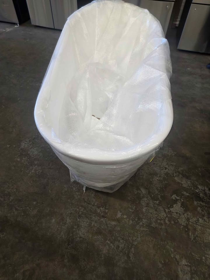 WOODBRIDGE 59" Acrylic Freestanding Bathtub Contemporary Soaking White Tub With Brushed Nickel Overf - Image 7