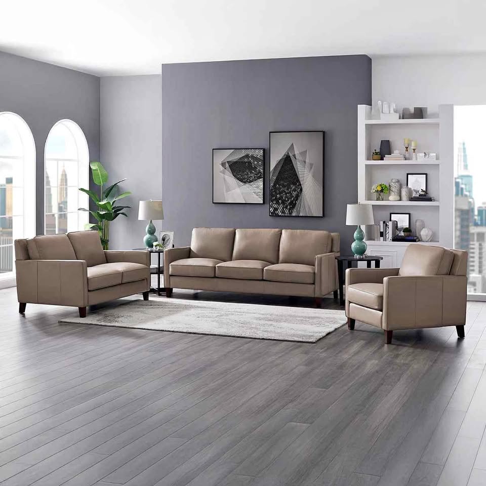 West Park 3-piece Leather Set ( Taupe ) ( Retails $4300.00 )