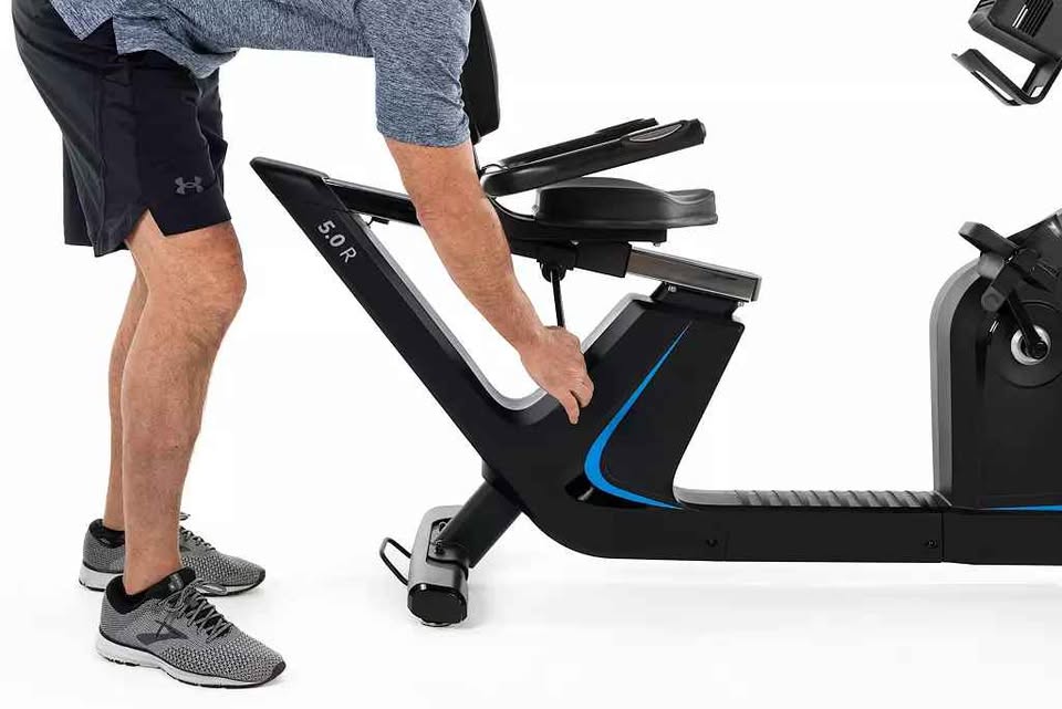Horizon Fitness 5.0R Recumbent Exercise Bike - Image 7