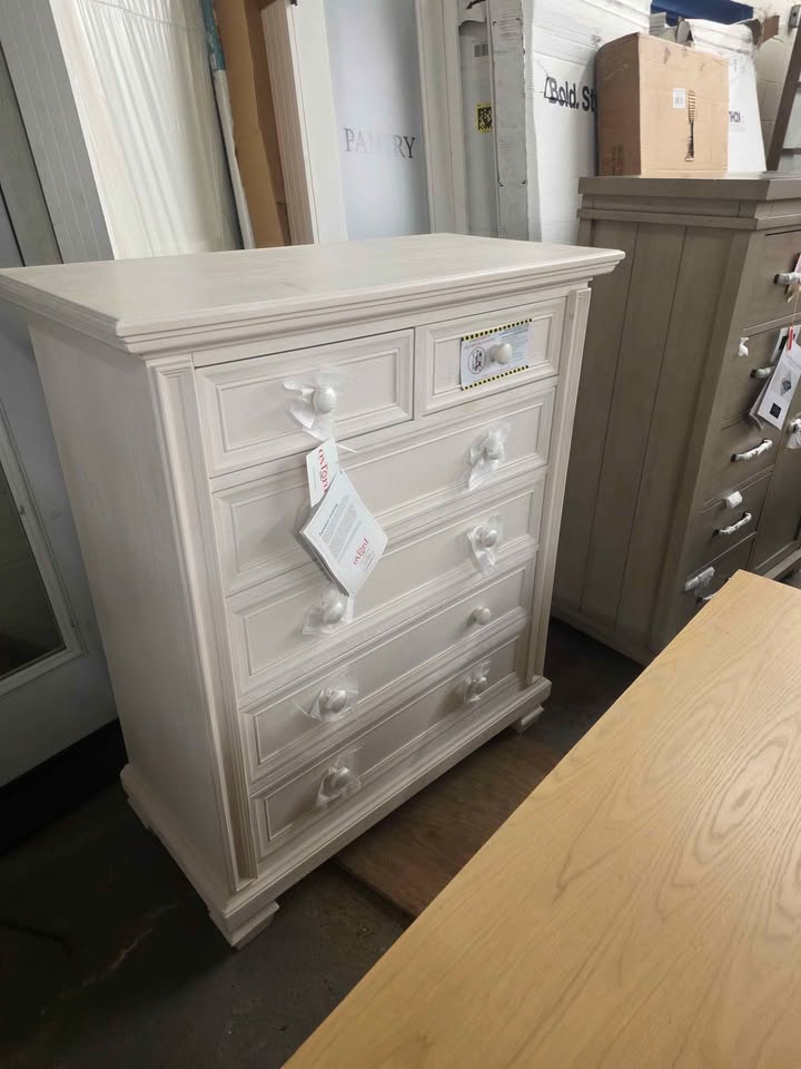 Liberty Furniture Cottage View 6-Drawer Chest - Image 5