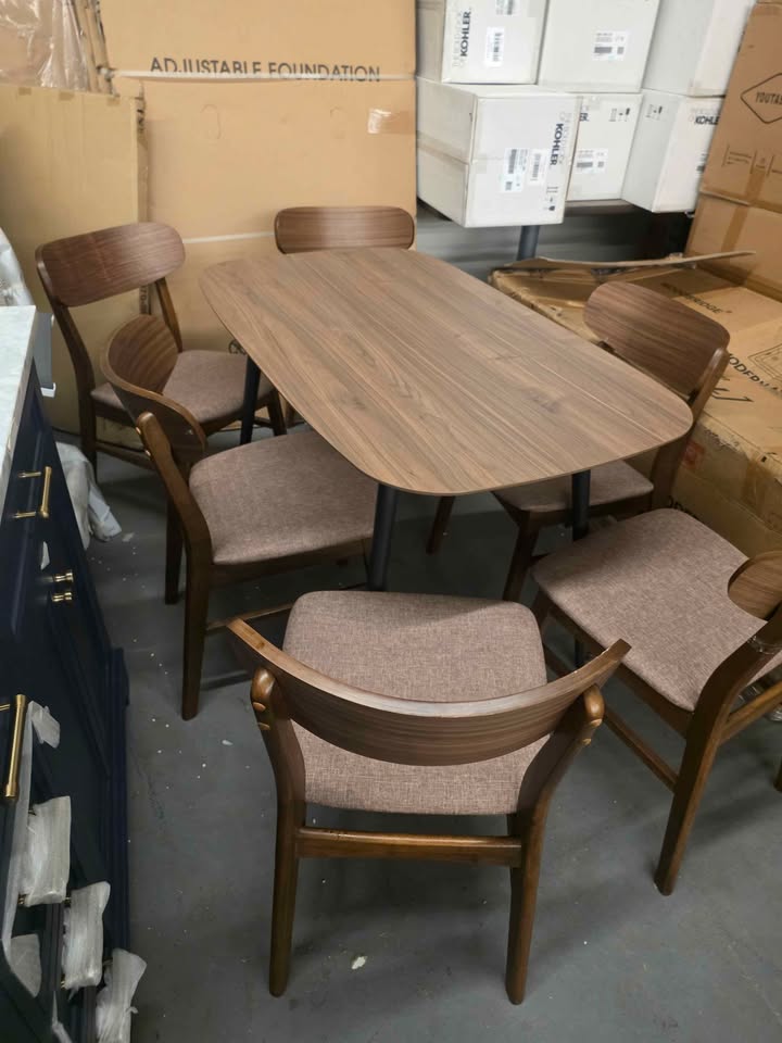 Dortch Walnut 7-piece Dining Room Set - Image 8