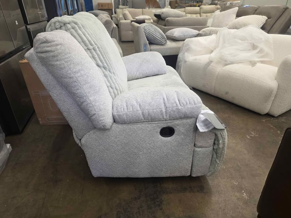 Top Tier Oversized Manual Rocker Recliner - Image 8