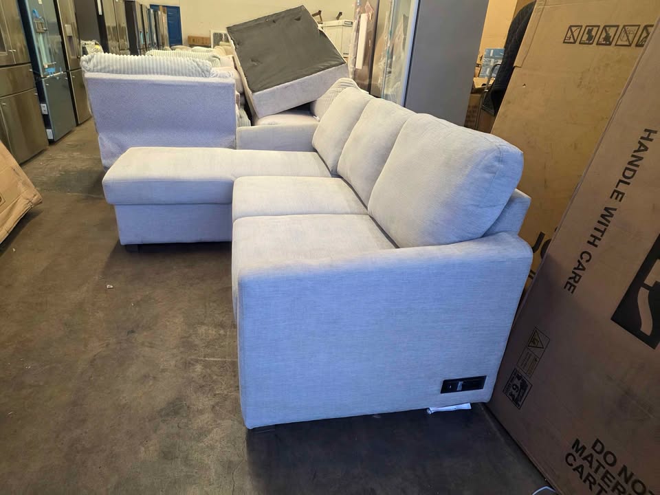 Coddle Cameron Convertible Sofa with Reversible Chaise and Storage, Beige - Image 9