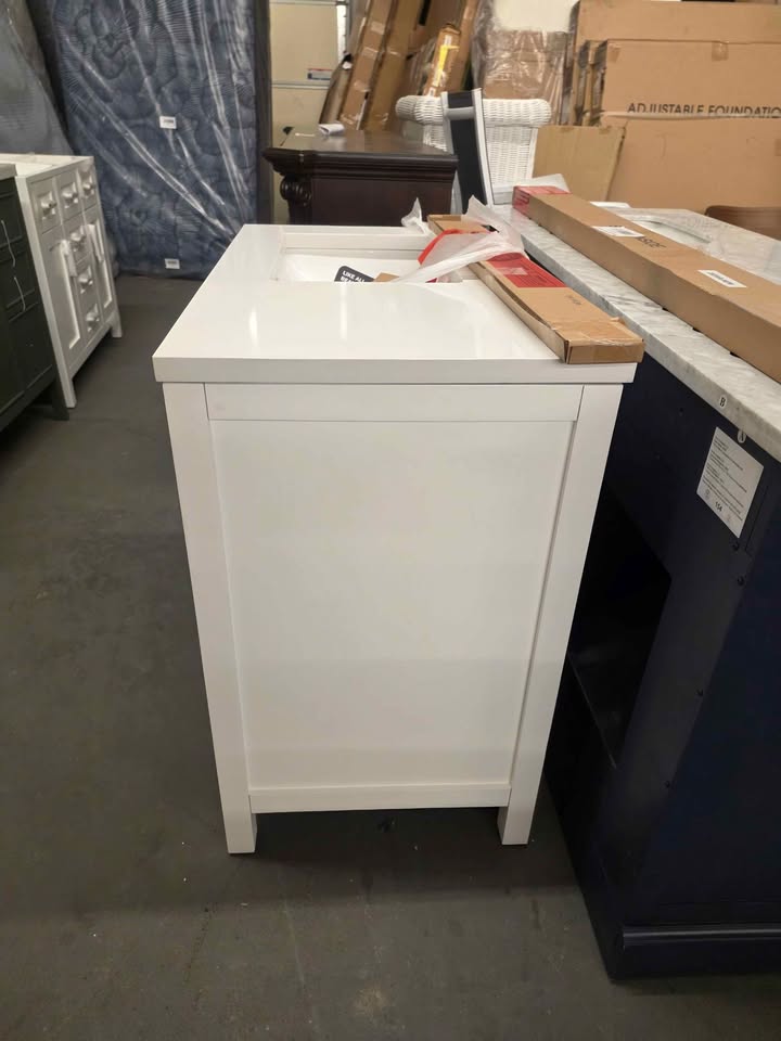 OVE Decors Lakeview Bath Vanity in White - Image 10