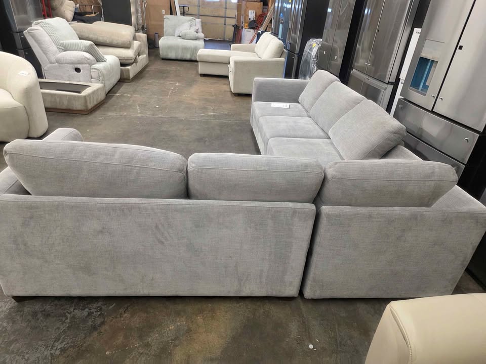 Thomasville Caler Convertible Sleeper Sectional with Storage - Image 8