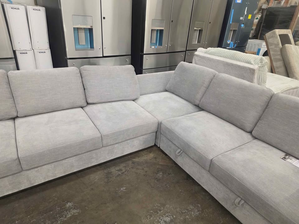 Thomasville Caler Convertible Sleeper Sectional with Storage - Image 9