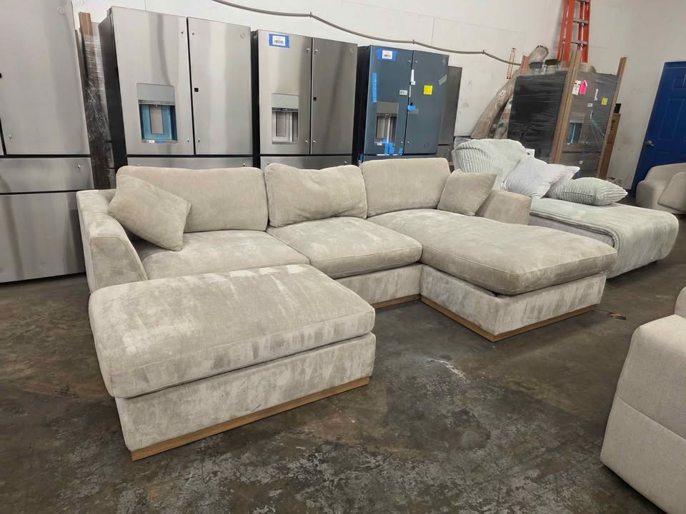 Henredon Caley Reversible Sofa Chaise with Ottoman
