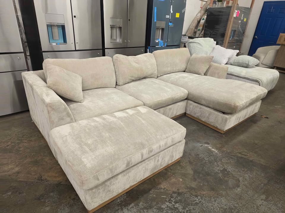 Henredon Caley Reversible Sofa Chaise with Ottoman - Image 2