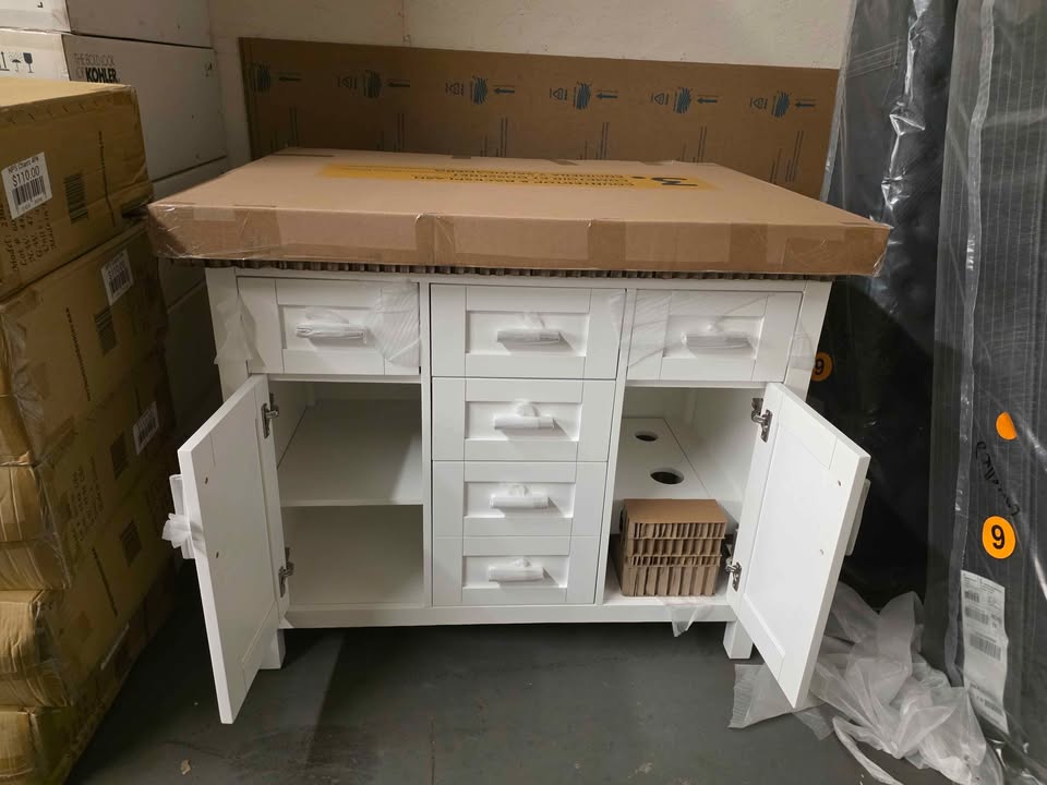 OVE Decors 42" Lakeview Bath Vanity in White - Image 8