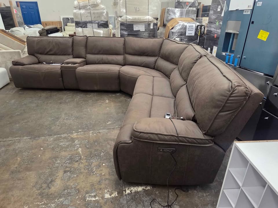Brower Fabric Power Reclining Sectional with Power Headrests - Image 7