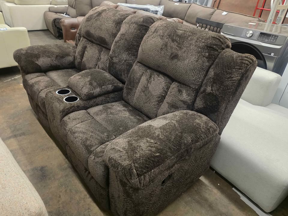 Frohn Manual Reclining Loveseat with Console ( Chocolate ) - Image 9