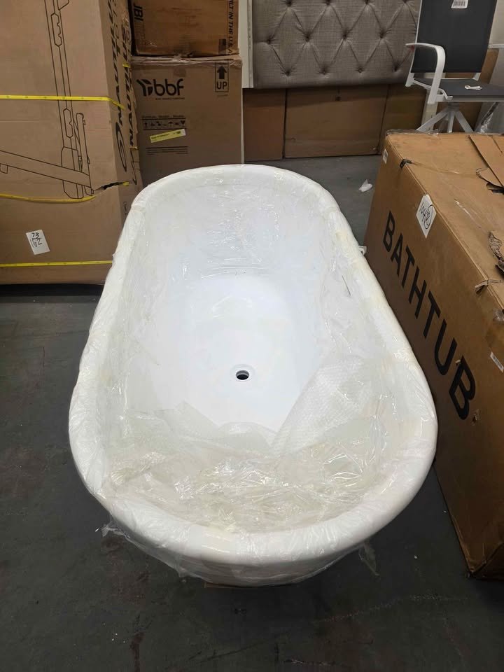 67" .X 31.5" Acrylic FlatBottom Double Ended Soaking Bathtub in White with Overflow Drain - Image 8