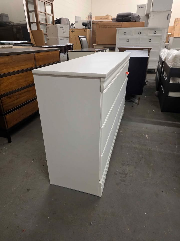 Anarasia 6 Drawer Dresser - Image 7