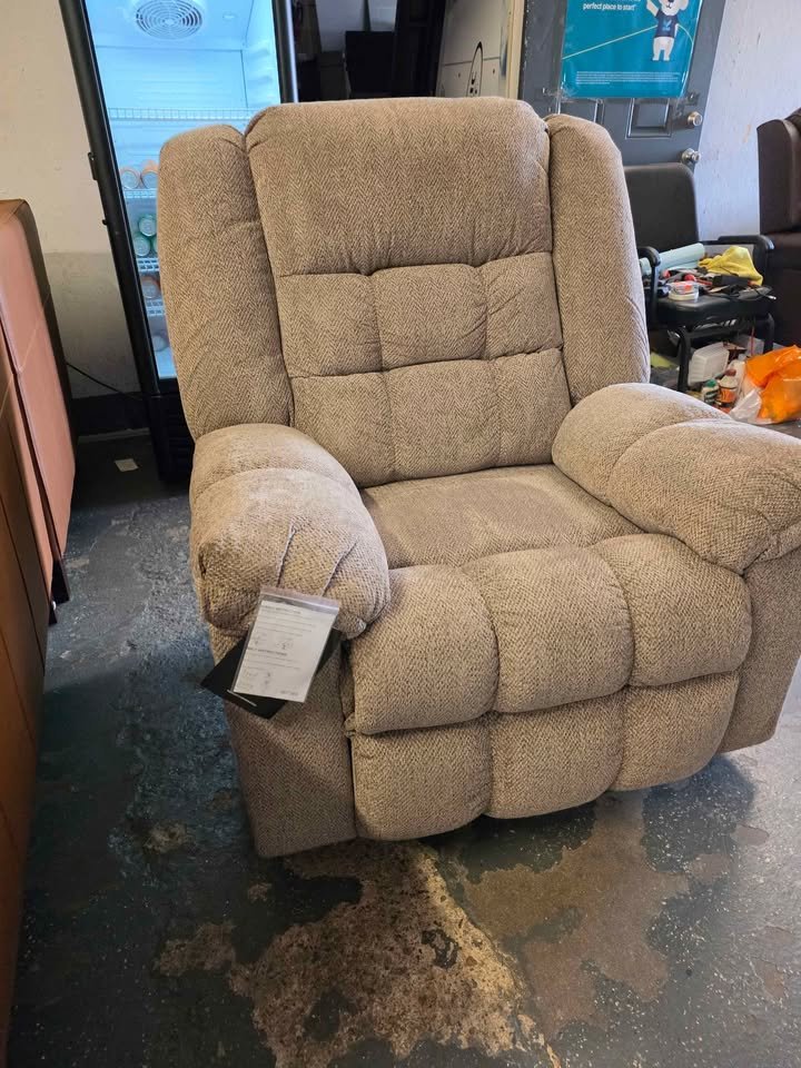 Kegler Manual Rocker Recliner ( Briar ) - Image 10