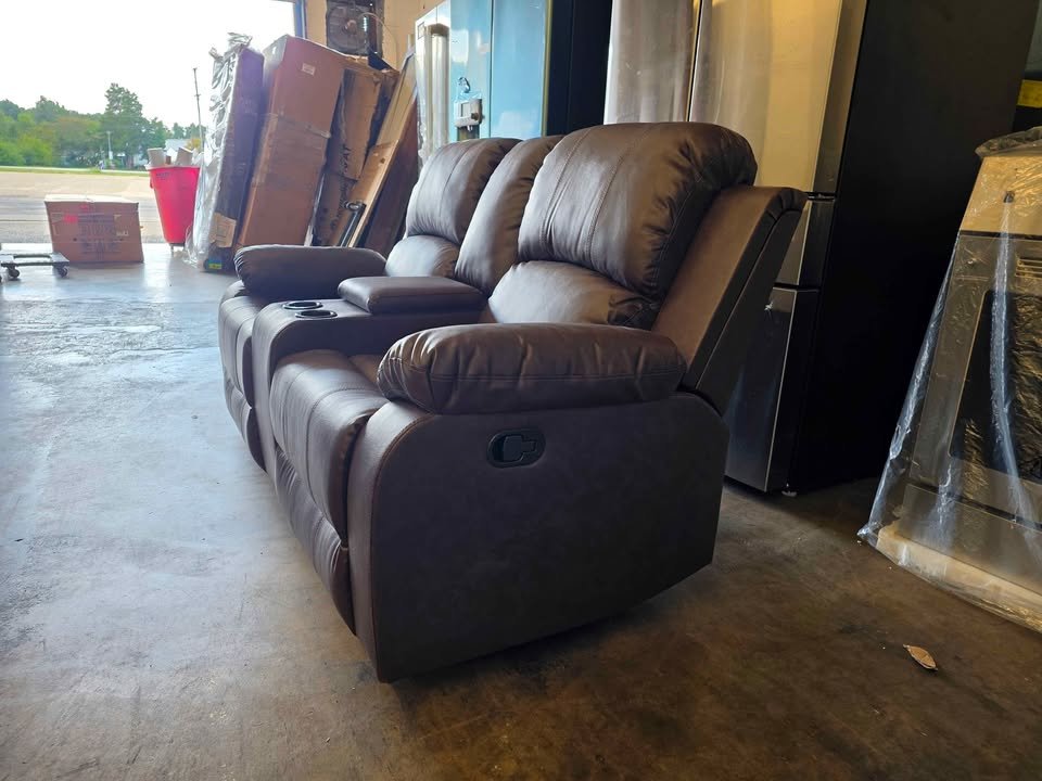Lifestyle Furniture LGS2890-L Utica Reclining Loveseat, Dark Brown - Image 7