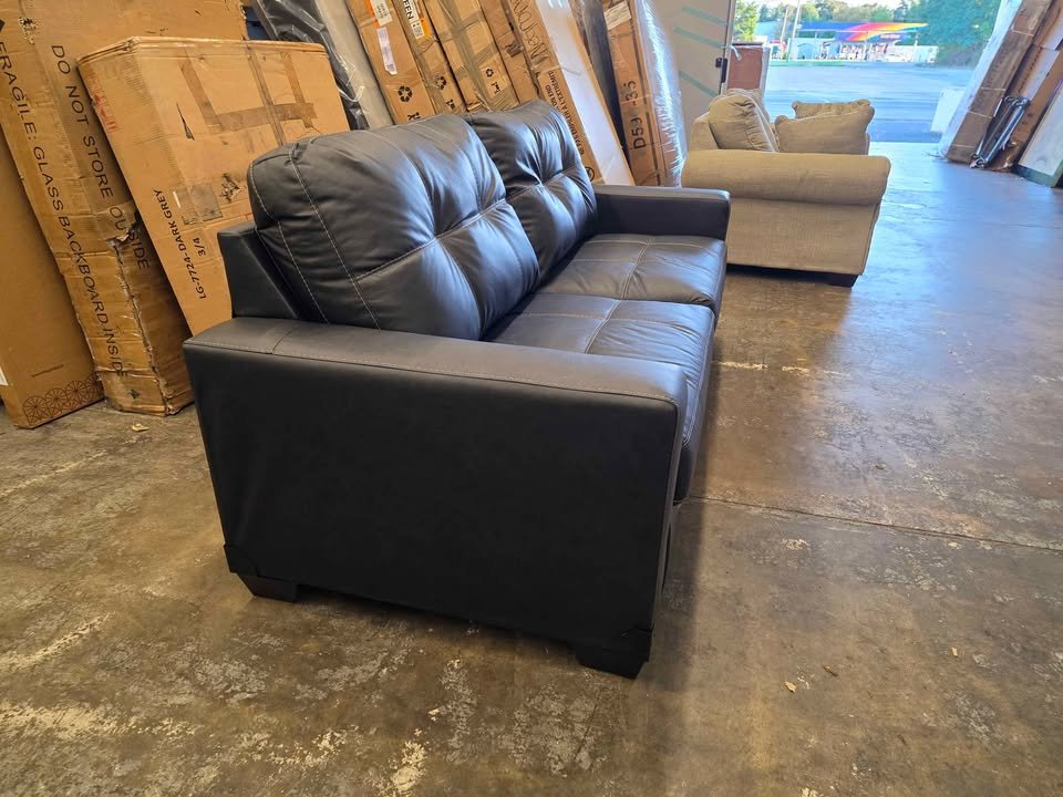 Barlin Mills Sofa - Carbon - Image 5