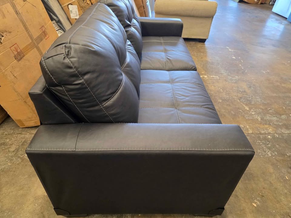 Barlin Mills Sofa - Carbon - Image 7