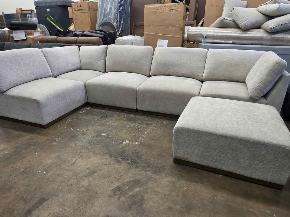 Henredon Murphy Fabric 6-piece Modular Sectional with Ottoman, Beige - Image 8