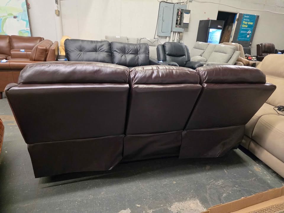 Madeira 84.6'' wide breathable leather pillow top arm power reclining sofa with diamond stitching - Image 9