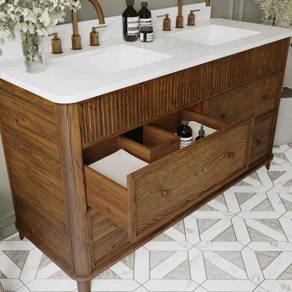 Kathryne 60" Vanity in Enhanced Brown Oak Quartz Countertop ( Cracked in Pictures ) Retails $2700.00 - Image 4