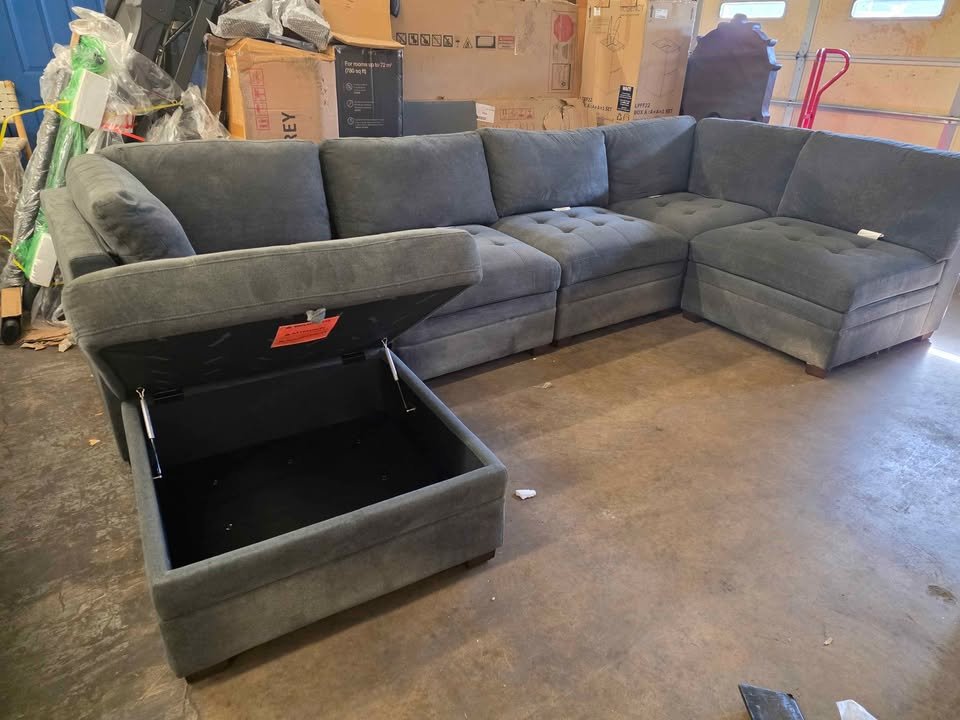 Thomasville Tisdale Modular Sectional 6-piece Dark Gray with Storage Ottoman - Image 8
